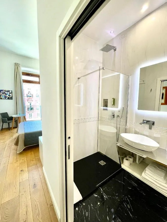Bed and Breakfast Antico Corso Charme Cagliari Bed & Breakfast