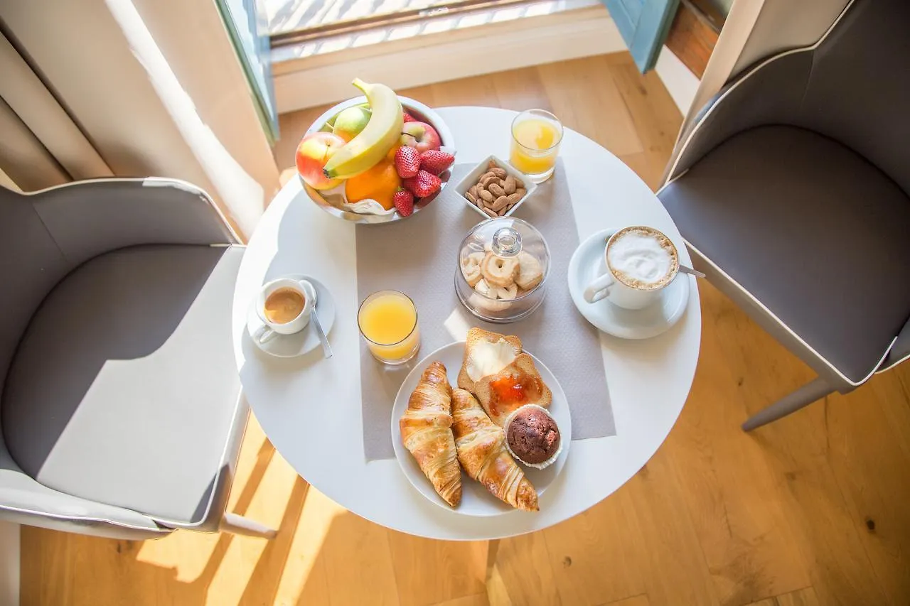 ** Bed & Breakfast Bed and Breakfast Antico Corso Charme Cagliari Italia