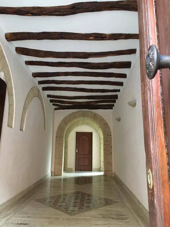 Bed and Breakfast Antico Corso Charme Cagliari Bed & Breakfast